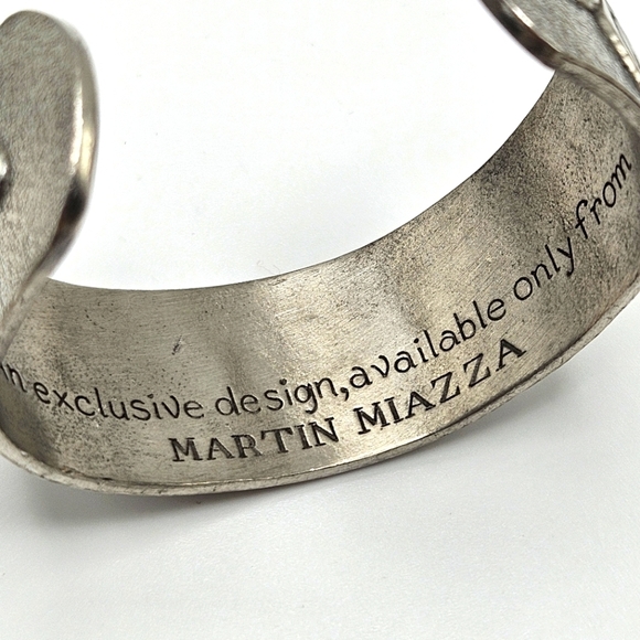VINTAGE Martin Miazza Heavy Pewter Fleur De Lis Cuff Bracelet Unisex Signed - Picture 5 of 6